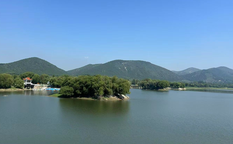 易景通为五柳风景区身打造了一套“组合拳”式的票务系统解决方案 易景通为五柳风景区身打造了一套“组合拳”式的票务系统解决方案